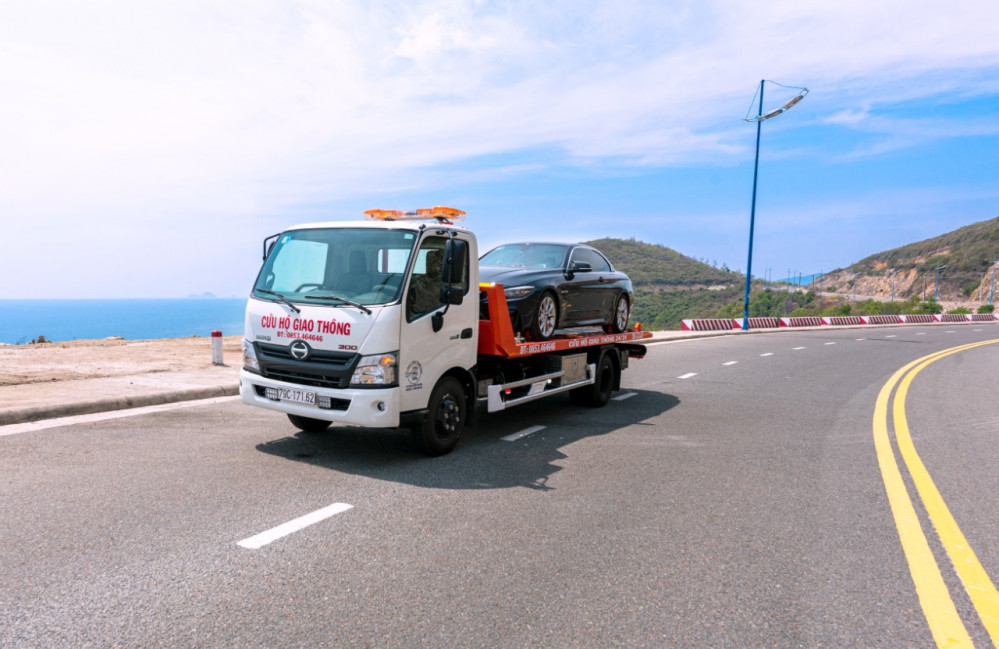 VẬN CHUYỂN Ô TÔ MỚI NHA TRANG